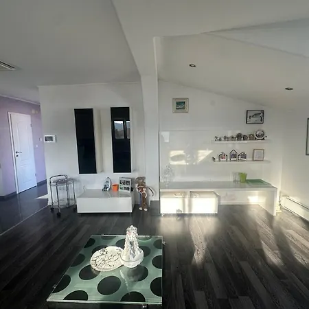 Meri Apartment