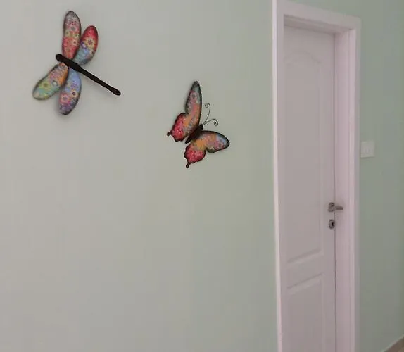 דירה Meri שיבניק